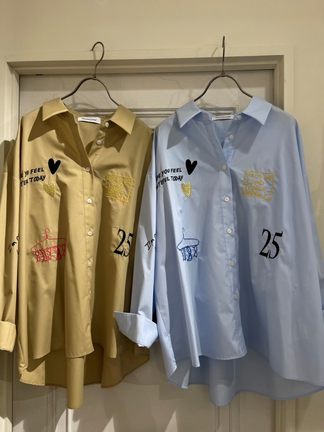 レタリング刺しゅうシャツ画像2